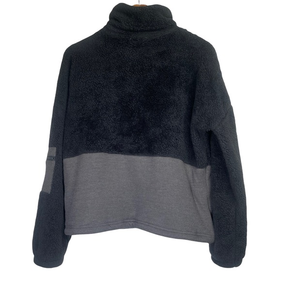 Fantastic Fawn Small Black & Grey Fuzzy Pullover - Picture 8 of 8